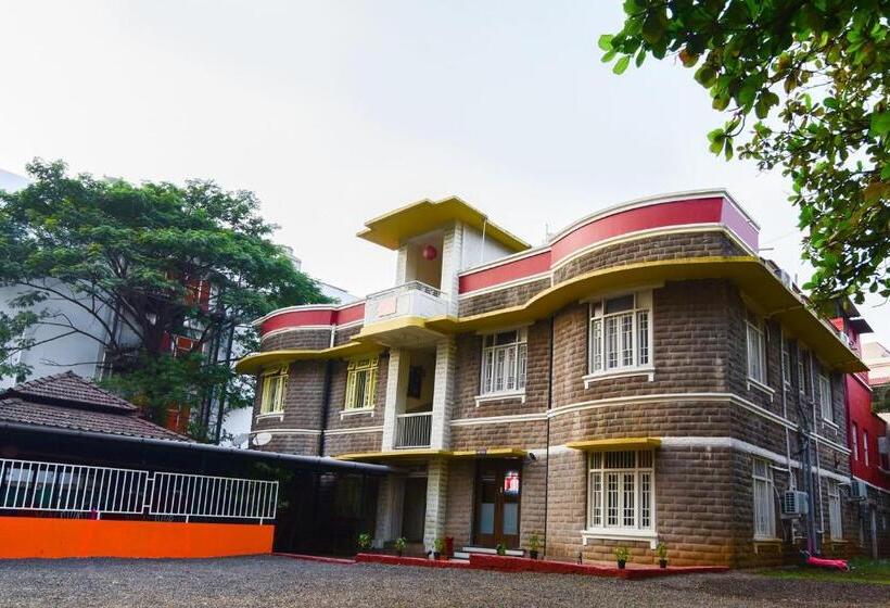 Hotell Oyo 67875 Heritage Lodging And Boarding