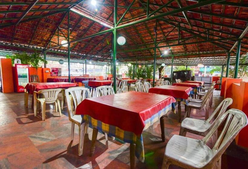 Hotell Oyo 67875 Heritage Lodging And Boarding