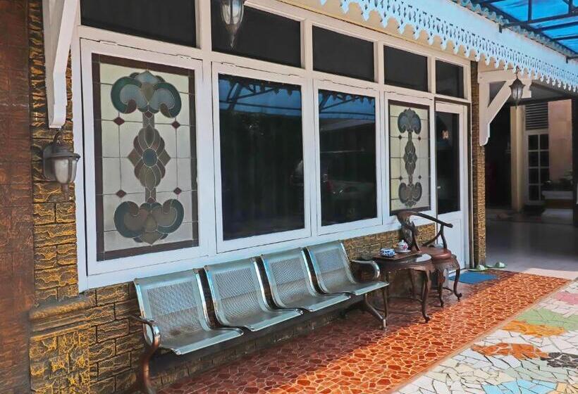 호텔 Oyo Life 2899 Ardilia Kost