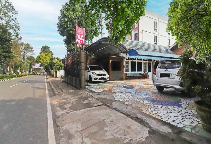 호텔 Oyo Life 2899 Ardilia Kost