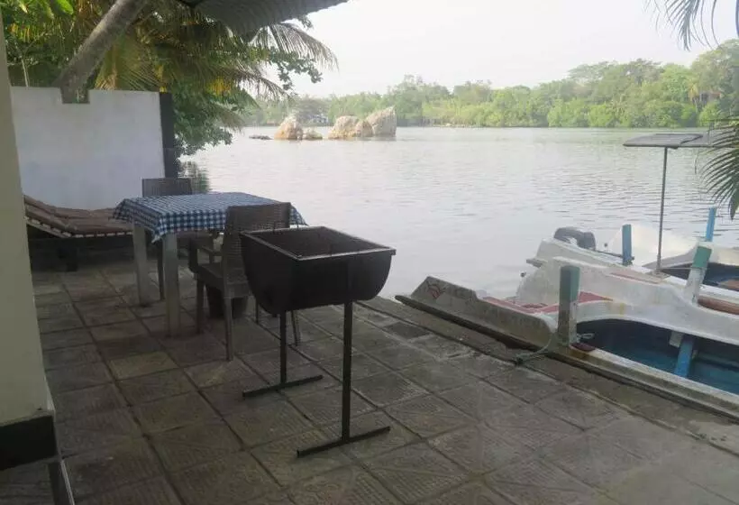 Majatalo Lake Lane Guest Rest