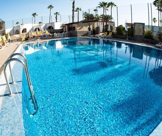 Bungalows Rebecca Park