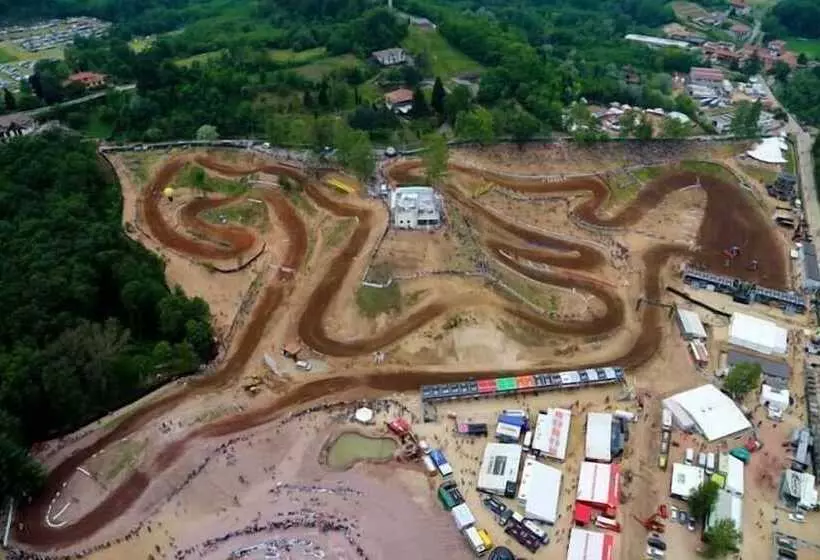 Отель Albergo Residence Isotta