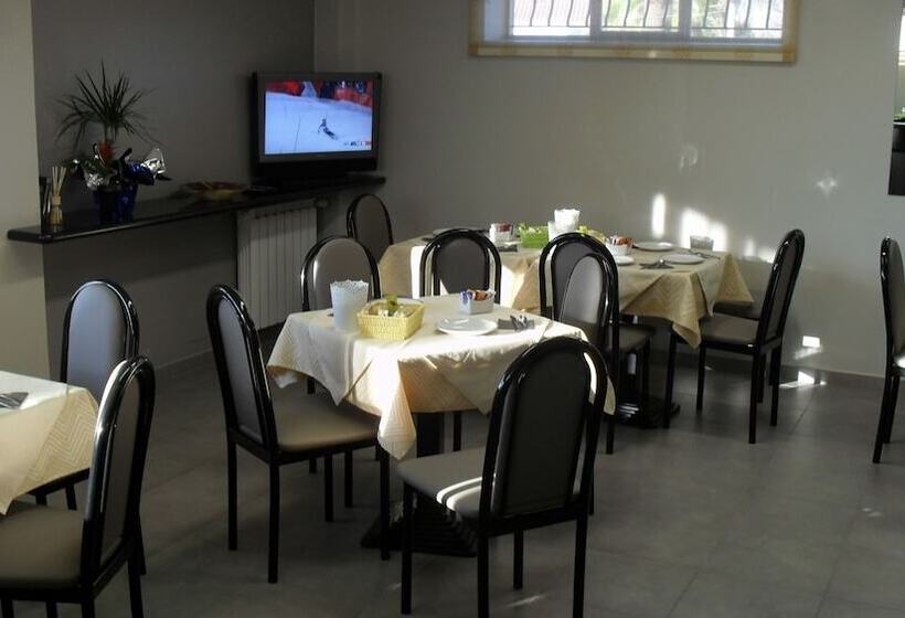 فندق Albergo Residence Isotta