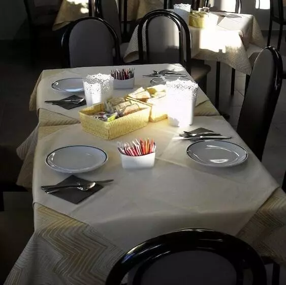 Отель Albergo Residence Isotta