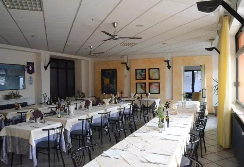 Отель Albergo Roma