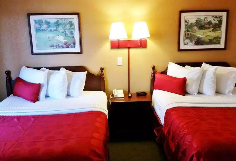 Отель Country Hearth Inn & Suites Augusta