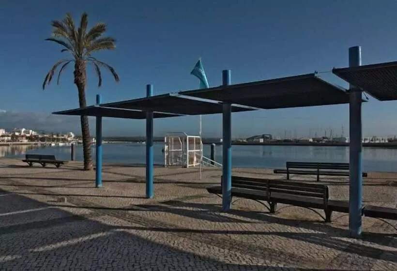 酒店 Portimão Center