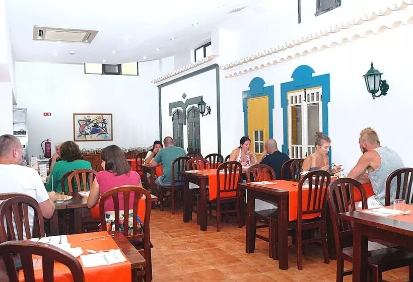 酒店 Portimão Center