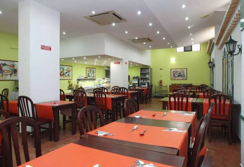 酒店 Portimão Center