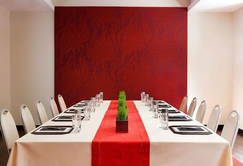 هتل The Shelburne Sonesta New York