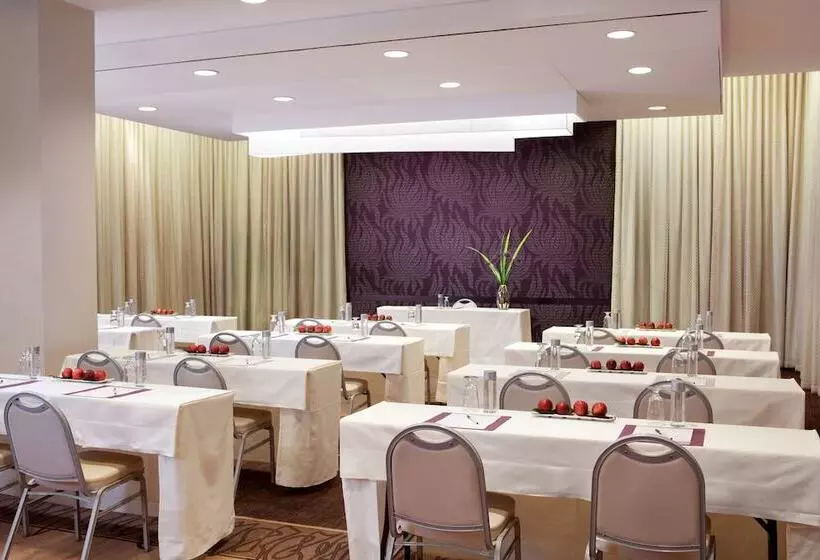 هتل The Shelburne Sonesta New York