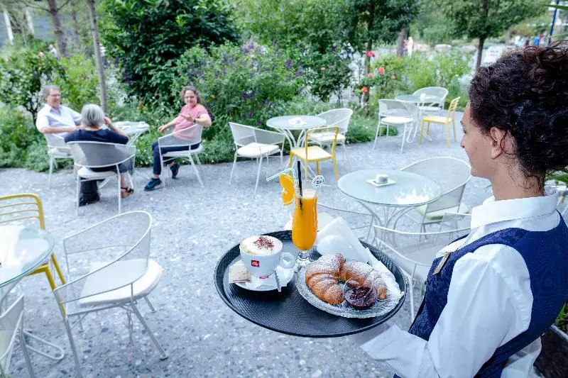 Tirana International Hotel & Conference Center