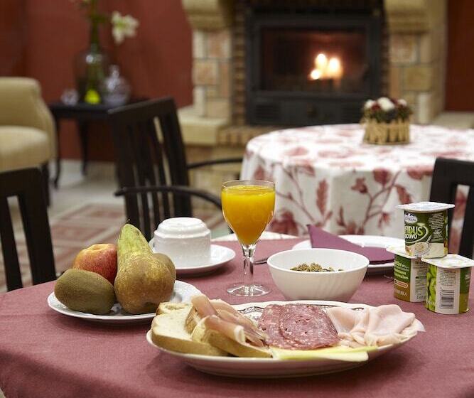 فندق Villa De Luarca