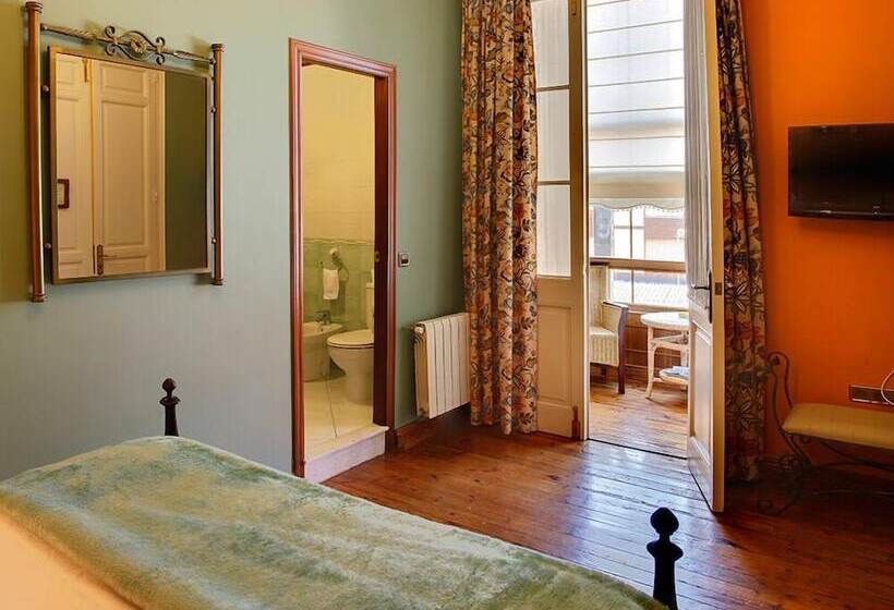 فندق Villa De Luarca