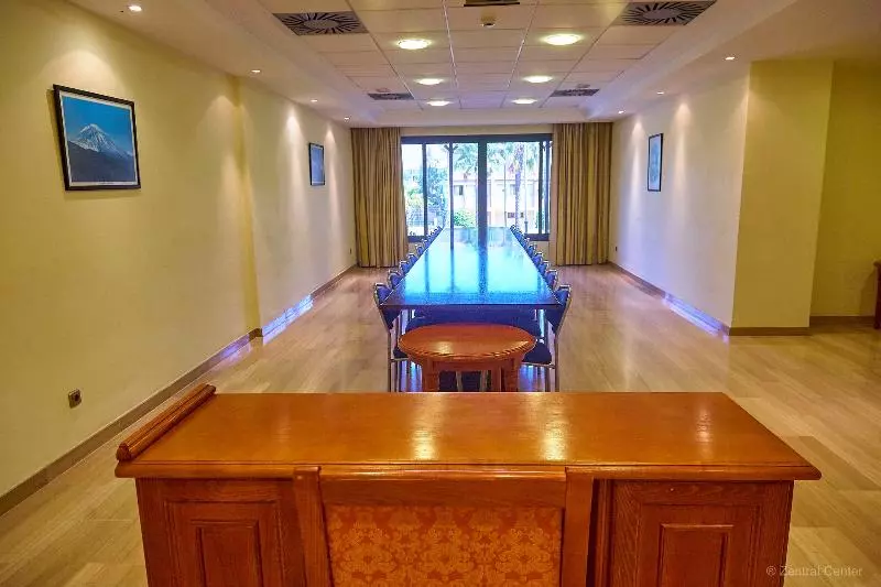 هتل Zentral Center  Adults Only