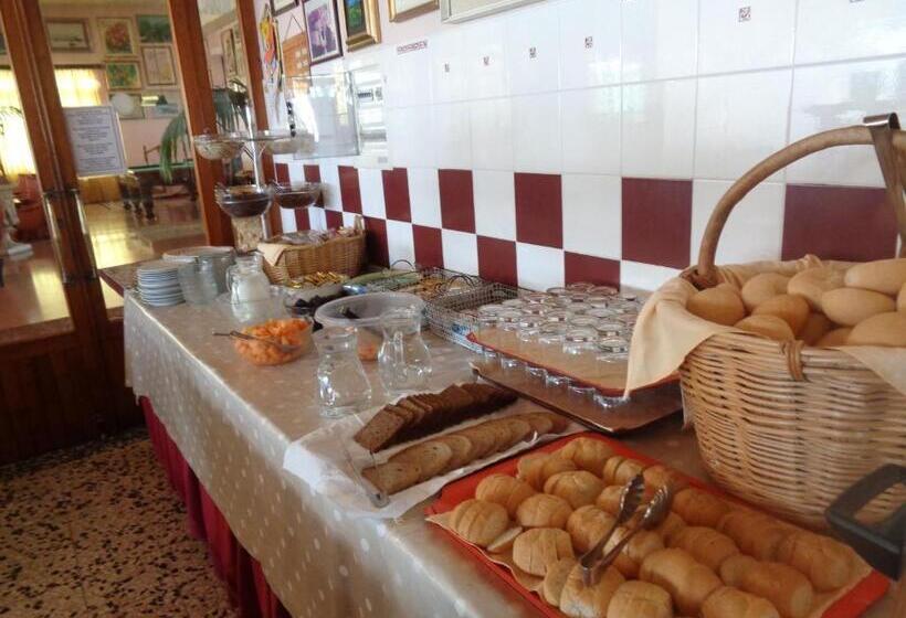 בית מלון כפרי Continental