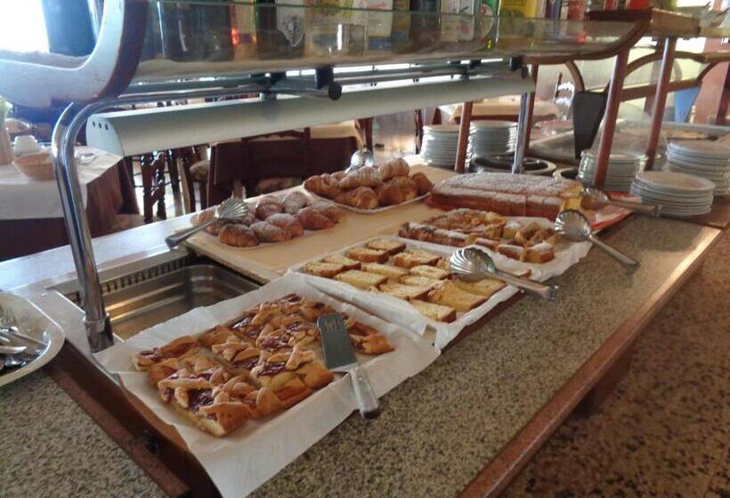 בית מלון כפרי Continental