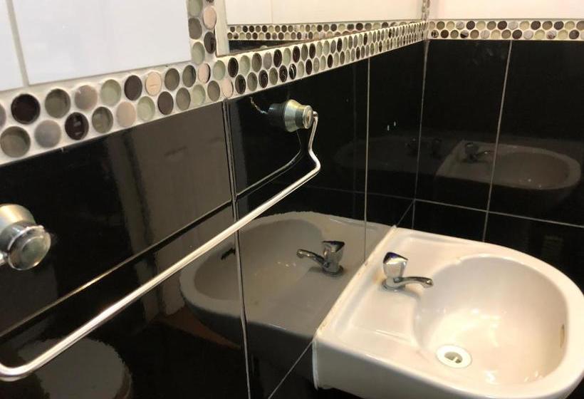 فندق Residencial Victoria Said