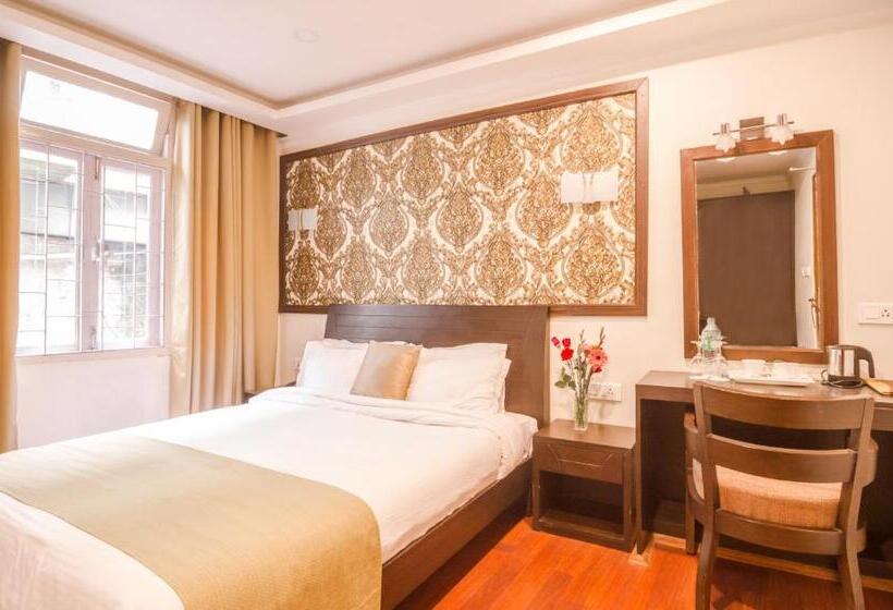 فندق Sherepunjab & Spa