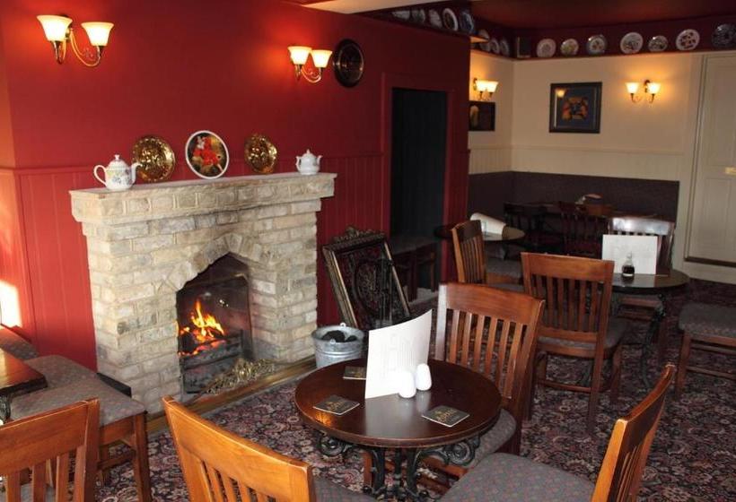 פנסיון Marine Bar Pub With Rooms