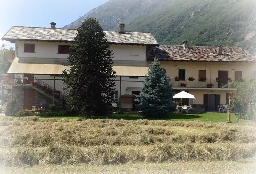 هتل Agriturismo La Grange