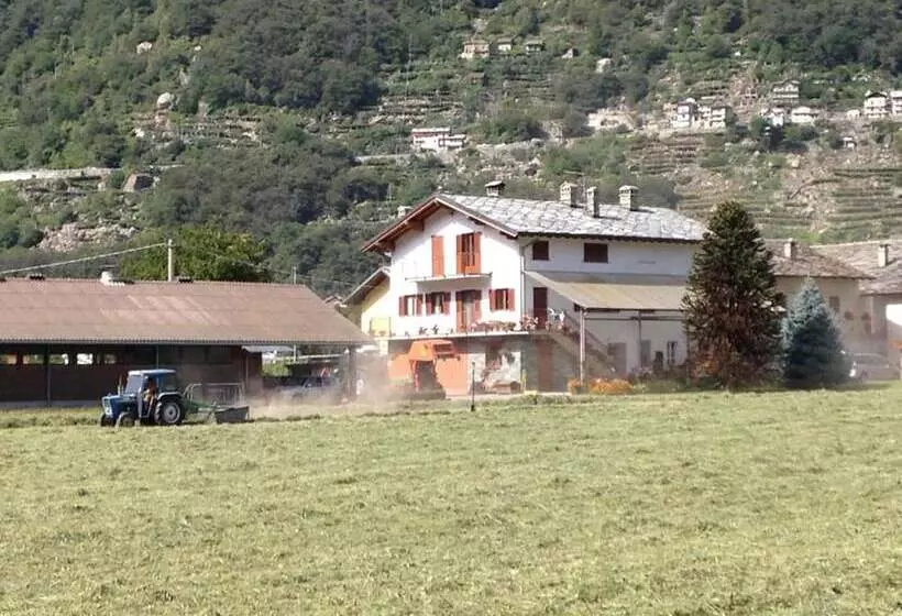 هتل Agriturismo La Grange