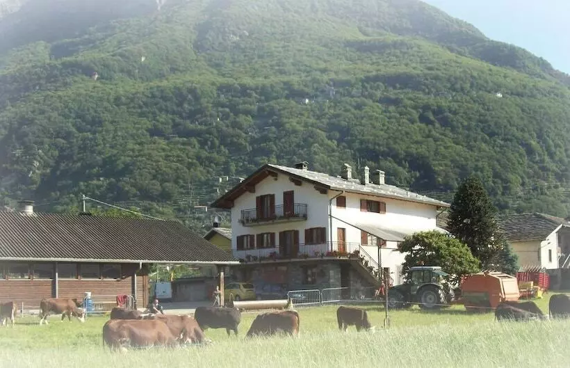 هتل Agriturismo La Grange