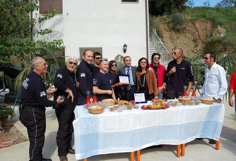 هتل Agriturismo Parra
