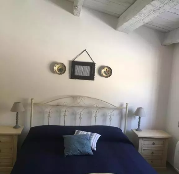 Hotelli La Peschiera B&b