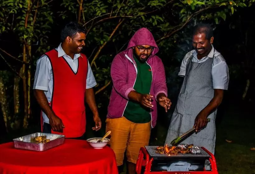 Hotelli Mf Estate Holiday Bungalow