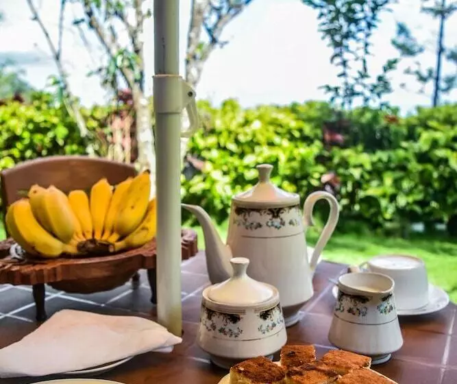 Hotelli Mf Estate Holiday Bungalow