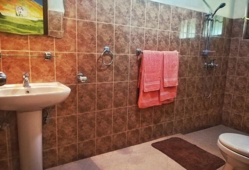 Отель Mf Estate Holiday Bungalow