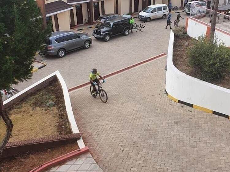 هتل Regency Mount Kenya