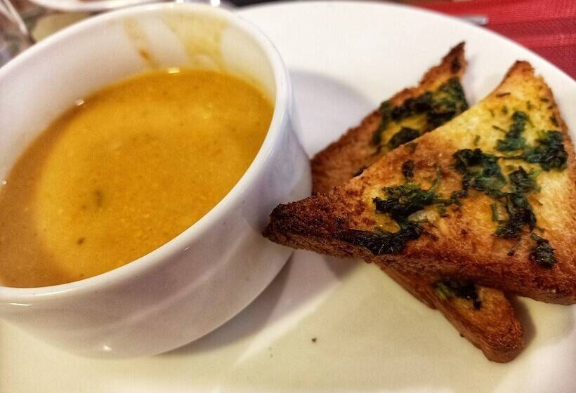 هتل Regency Mount Kenya