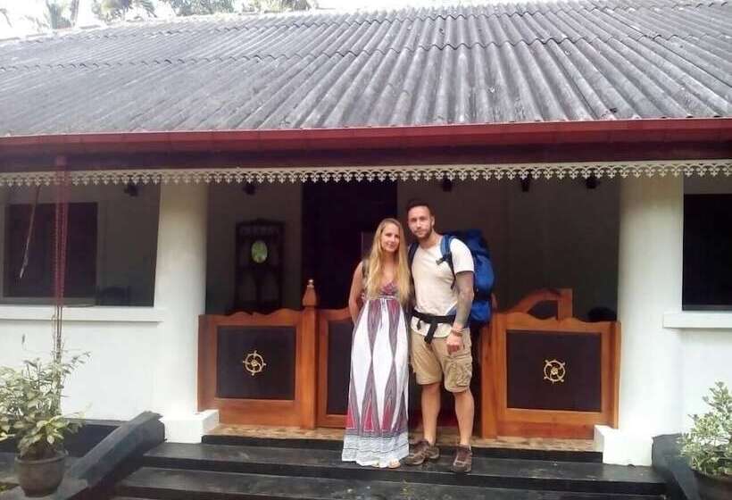 Hotel Walawwa Guest House