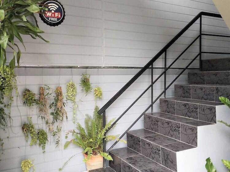 Rossarin Garden Resort 2