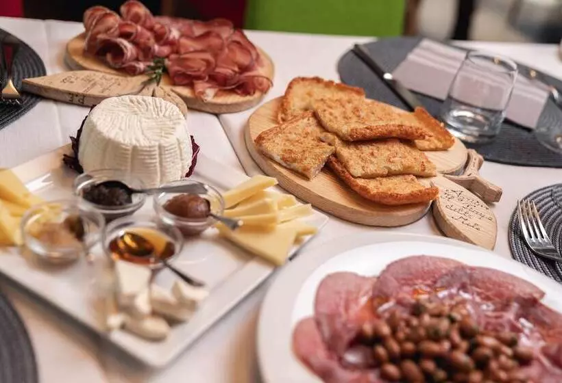 ホテル Agritur Il Tempo Delle Mele