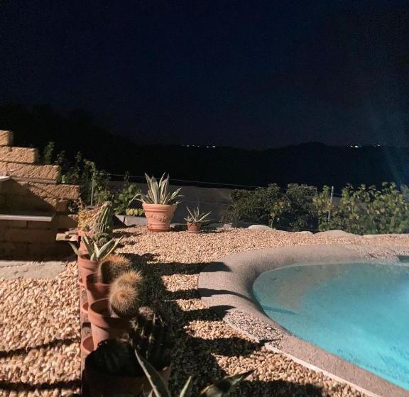 ホテル Agriturismo Cascina Knec