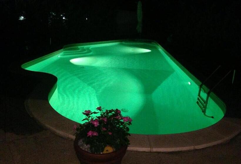 בית מלון כפרי Glamour Bed & Breakfast