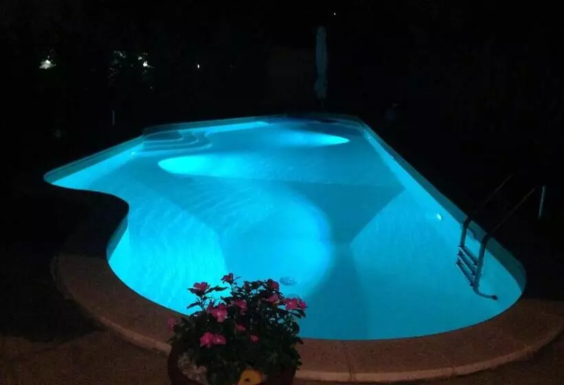 Hotelli Glamour Bed & Breakfast