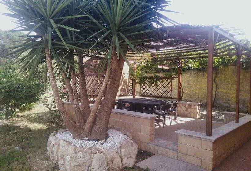 هتل La Grotta Delle Fate