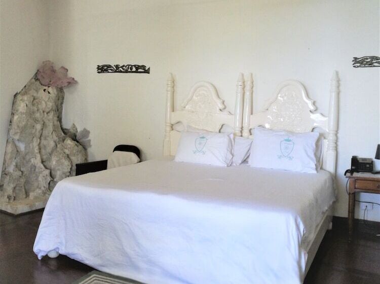 هتل Marquis Paradise