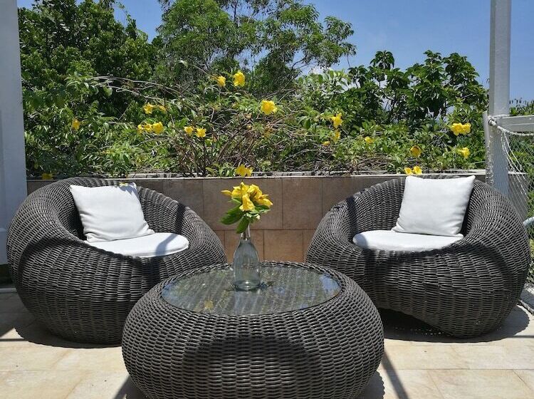 هتل Marquis Paradise