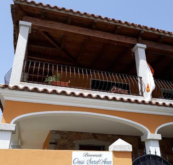 호텔 Oasi Sardama