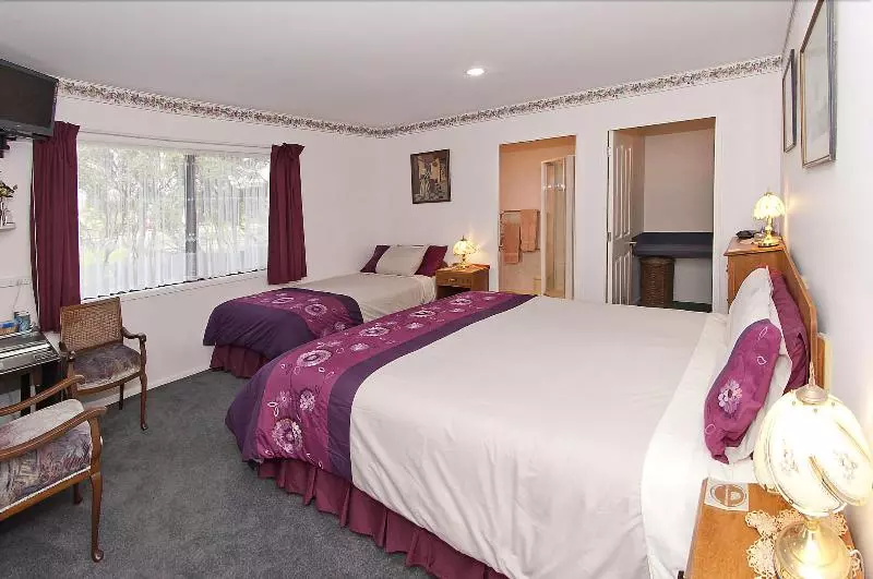 Hotelli On The Beach Bed & Breakfast