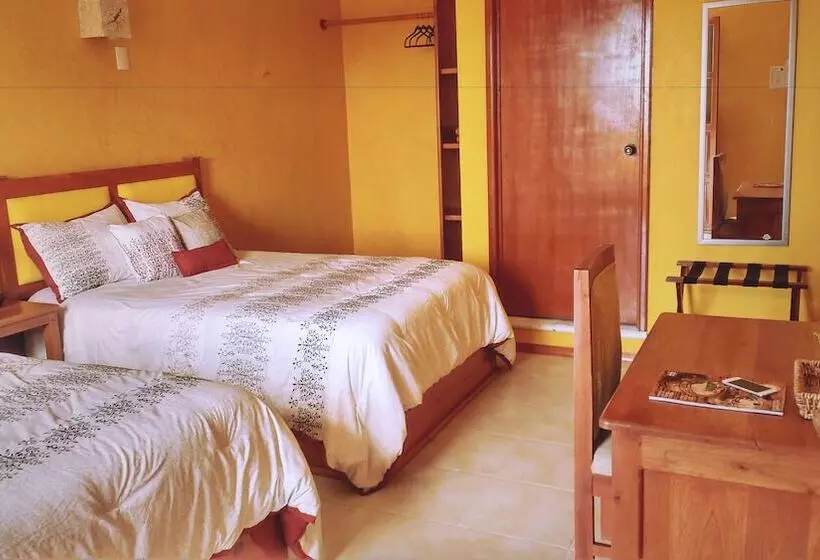 Hotelli Perla Del Mar