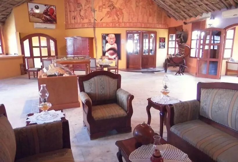 Hotelli Perla Del Mar