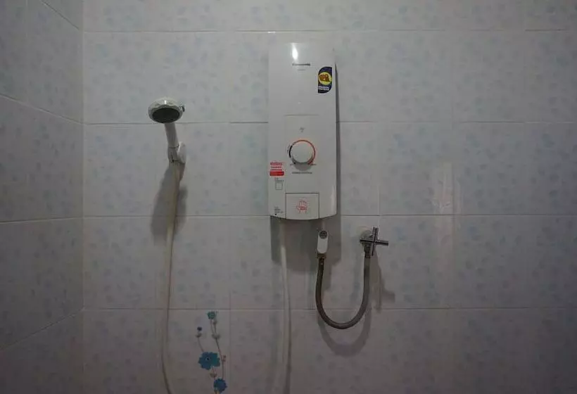 ホテル Pornnarumirt