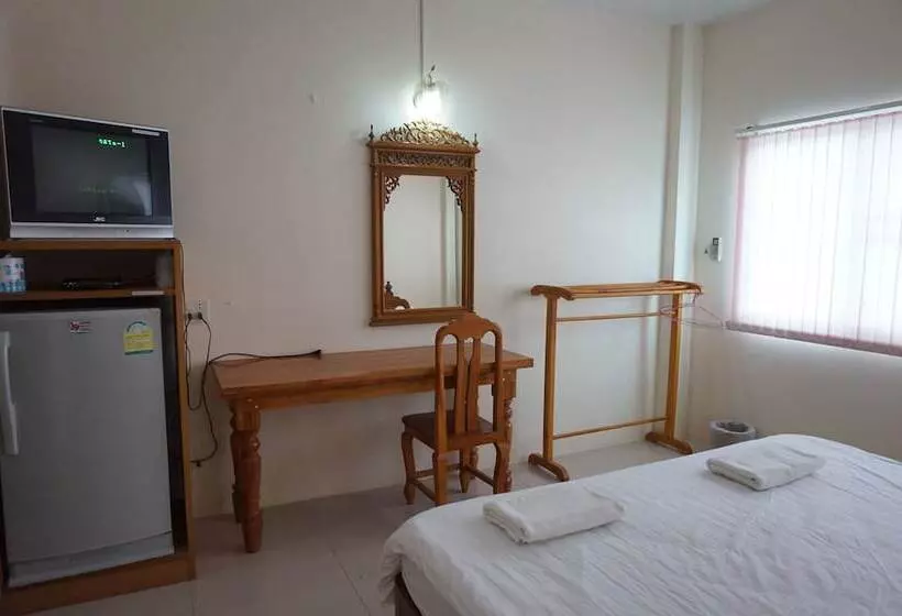 ホテル Pornnarumirt